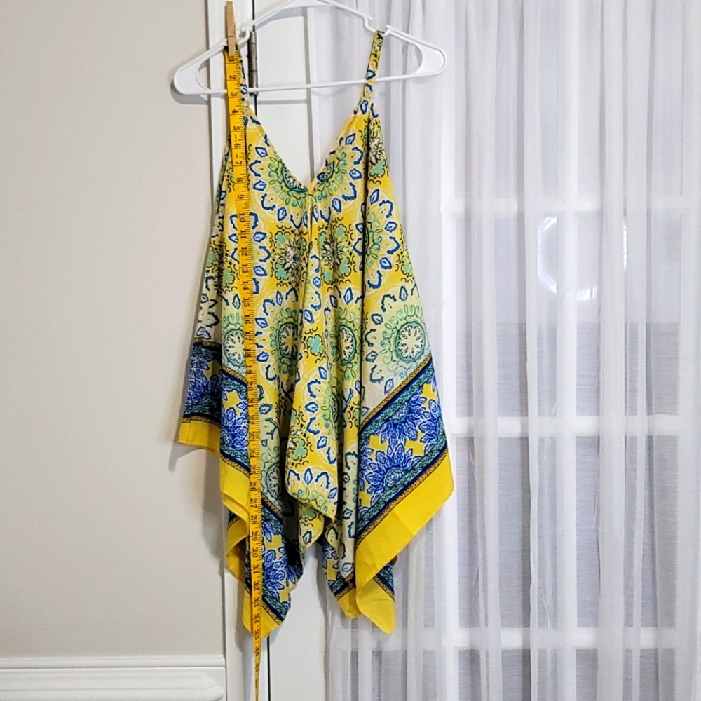 Flowy top - Picture 2 of 8